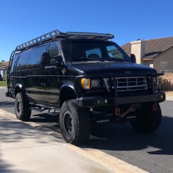2002 Ford E-350