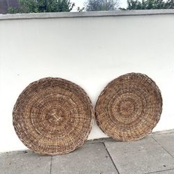 Vintage Large Round French Whicker Decor Set 42” 