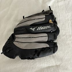 MIZUNO PROSPECT POWERCLOSE 11" YOUTH BASEBALL GLOVE