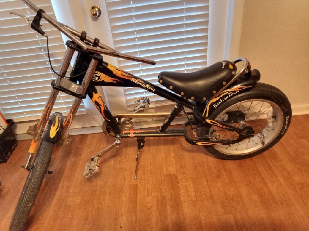 Schwinn String Ray Chopper