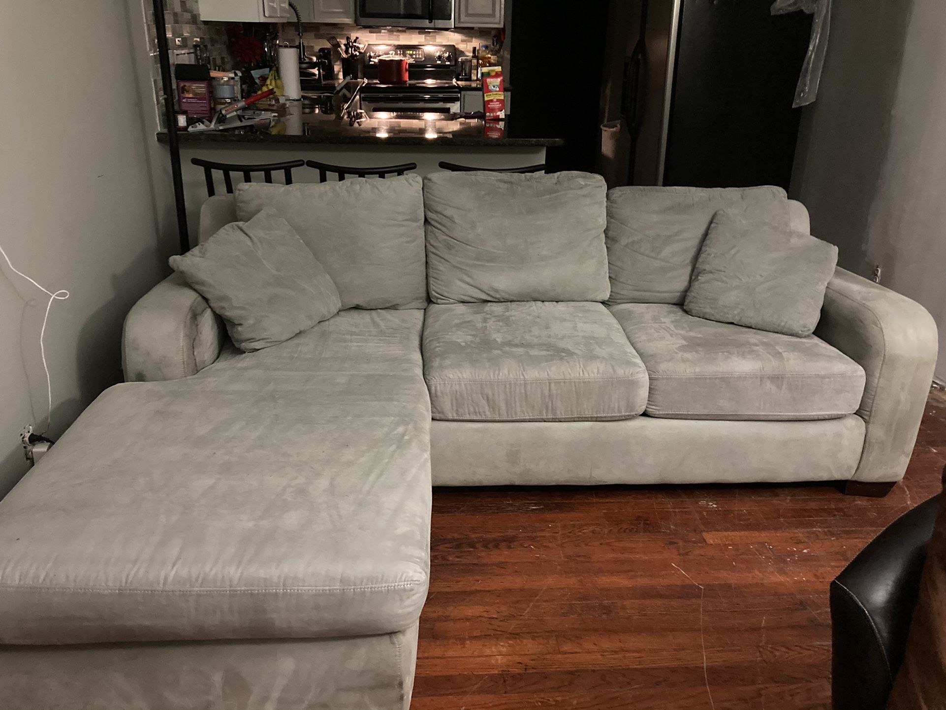 ROOMS TO GO MINT GREEN SECTIONAL $299 OBO...ALL OFFERS WELCOME!!!