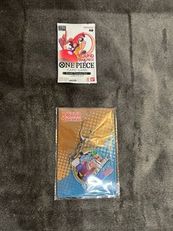 One Piece x Round One promotional pack w/keychain