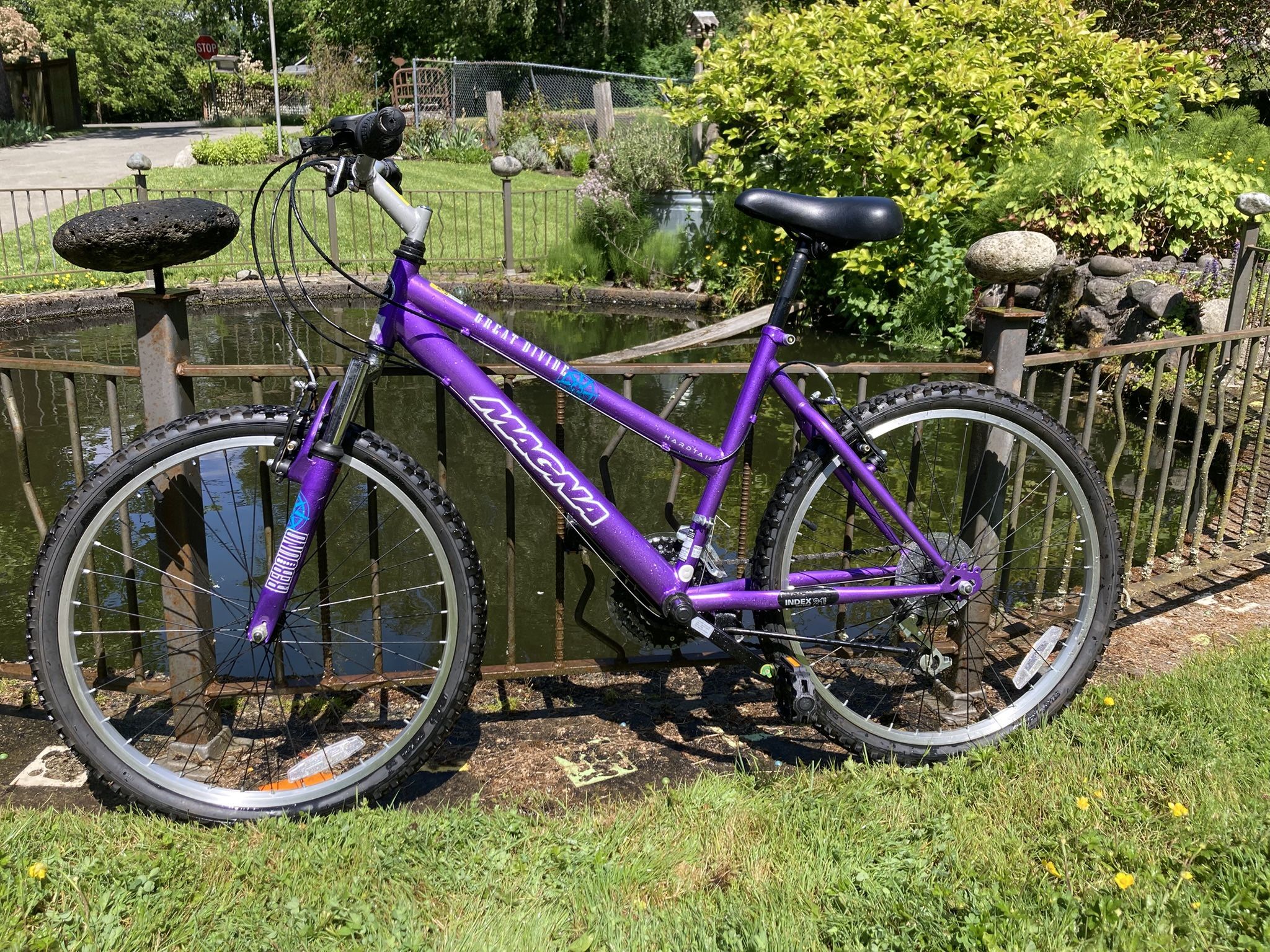Magna Great Divide 24" Girls Bike 7 Speed