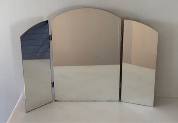 Vintage Three Panel Tri-Fold Tabletop Vanity Mirror - 24x18