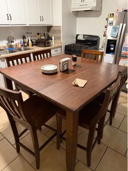Kitchen table