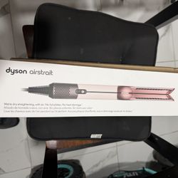 Dyson Airstrait New 