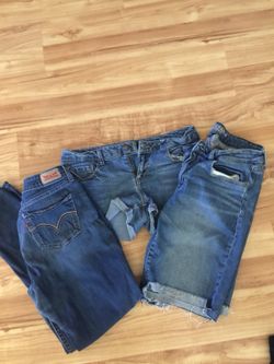 Ladies size 12 one pair of Levi pants two pairs of shorts