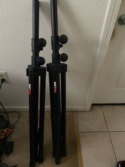 2 Proline Speaker Stands