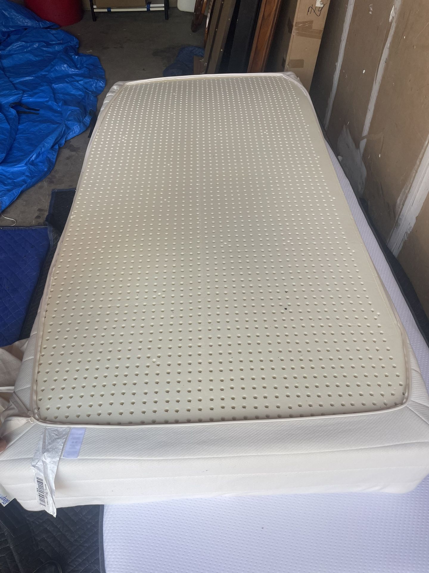 Brand New Condition Twin Latex Bed