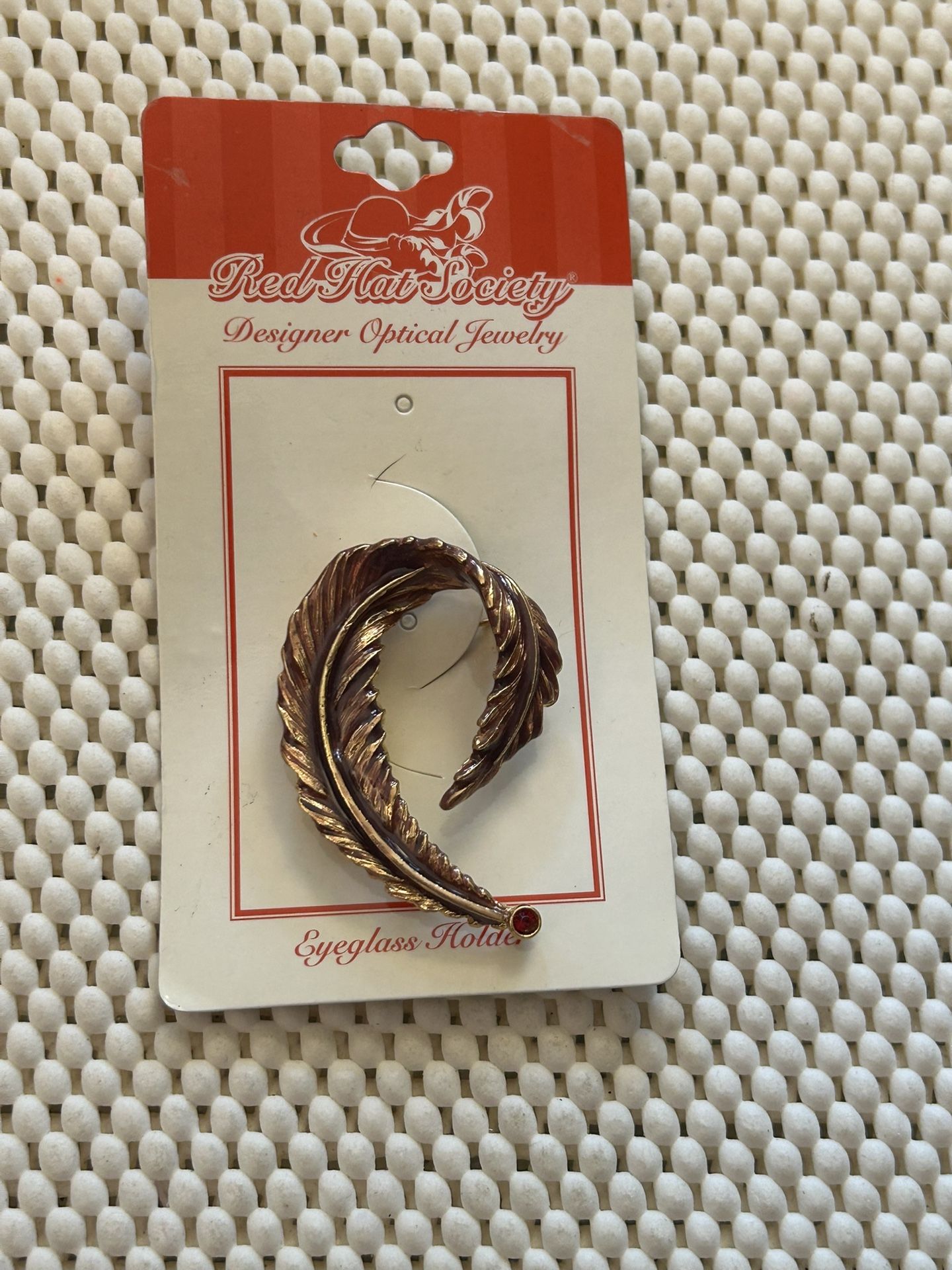 Vintage Red Hat Society Feather Pin With A Drop Down Loop NWT NOS
