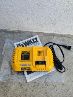 Dewalt Fast Charger 20v