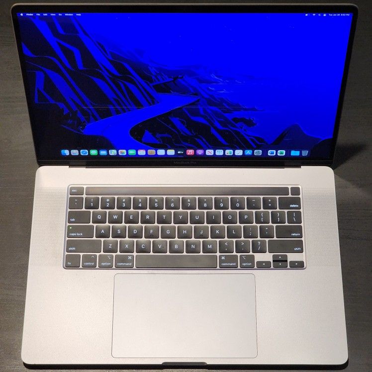 2019 Space Gray Apple MacBook Pro 16" (Intel Core i7 | AMD Radeon Pro 5300M)
