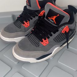 Jordan 4s Retro Infrared  (GS)