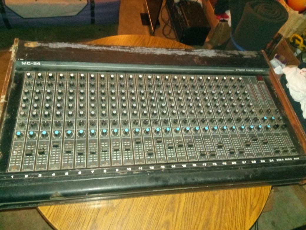 Peavey 24 track stereo mixing system