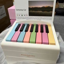 Piano Calendar,Playable Mini Piano Desk Calendar 2025, With 30 Music Scores Included,Calendar 2025 from JAN.2025 - DEC.2025,Gift For Fans Inspiration 