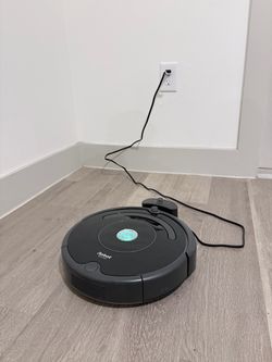 Roomba Vacuum