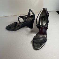   Nine West Wedge Ankle Strand Cuff Dark Gray Snake Embossed Leather Size 7.5 M