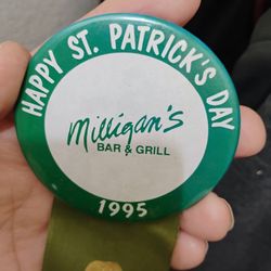 Vintage  Milligan's La Jolla Pinback 1995 St Patrick's Day