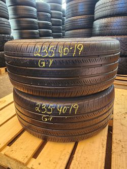 235 40R 19 GOOD YEAR EAGLE TOURING TIRE 2354019 USED TIRES (PAIR) MOUNT BALANCE INCLUDED