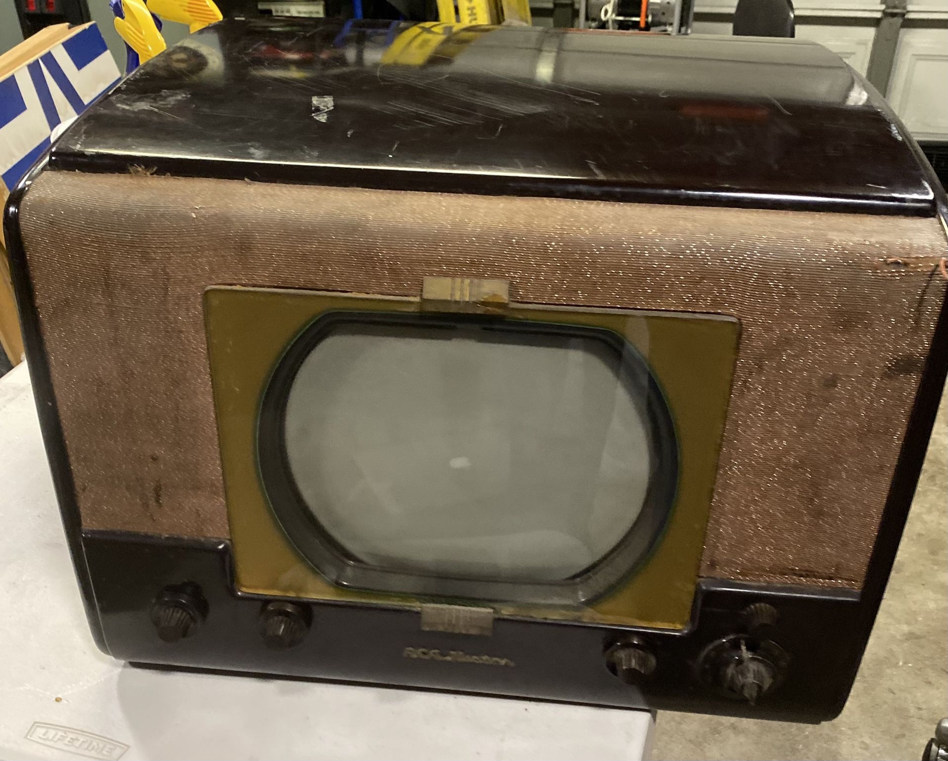 Antique TV RCA Victor