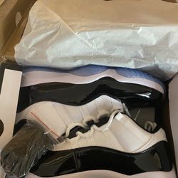 Air Jordan 11 Retro Low Men's Size 11 Brand New They Have A Extra Black Laces