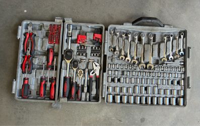 Cartman Tool Set Ratchet Wrench with Sockets in Plastic Case