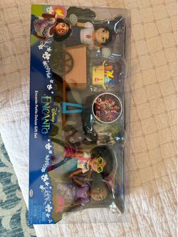 Encanto toy set
