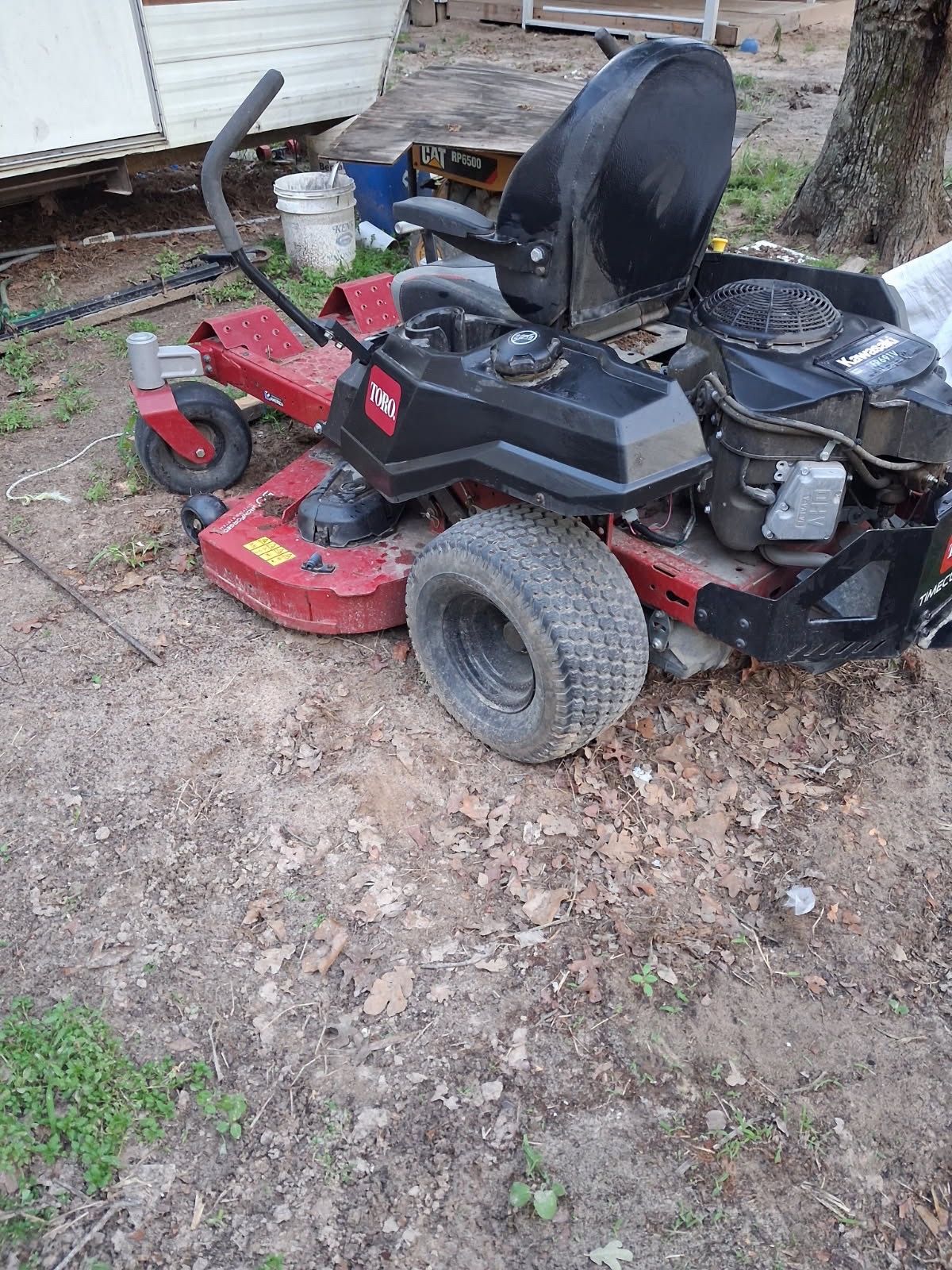 Toro TimeCutter Zero-Turn Riding Lawnmower