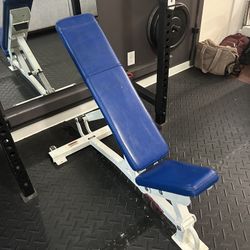 Life Fitness Adjustable Bench - Commercial Grade