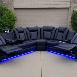 Power Reclining Sectional Couch