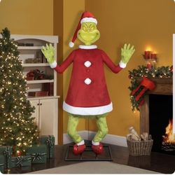 Grinch 9-ft Dr. Seuss The Grinch Animatronic how the grinch stole chrismas 9 feet
