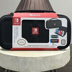 Nintendo Switch Game Traveler Deluxe Travel Case - NEW