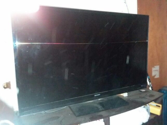 65 inch aquios 3D sharp t.v