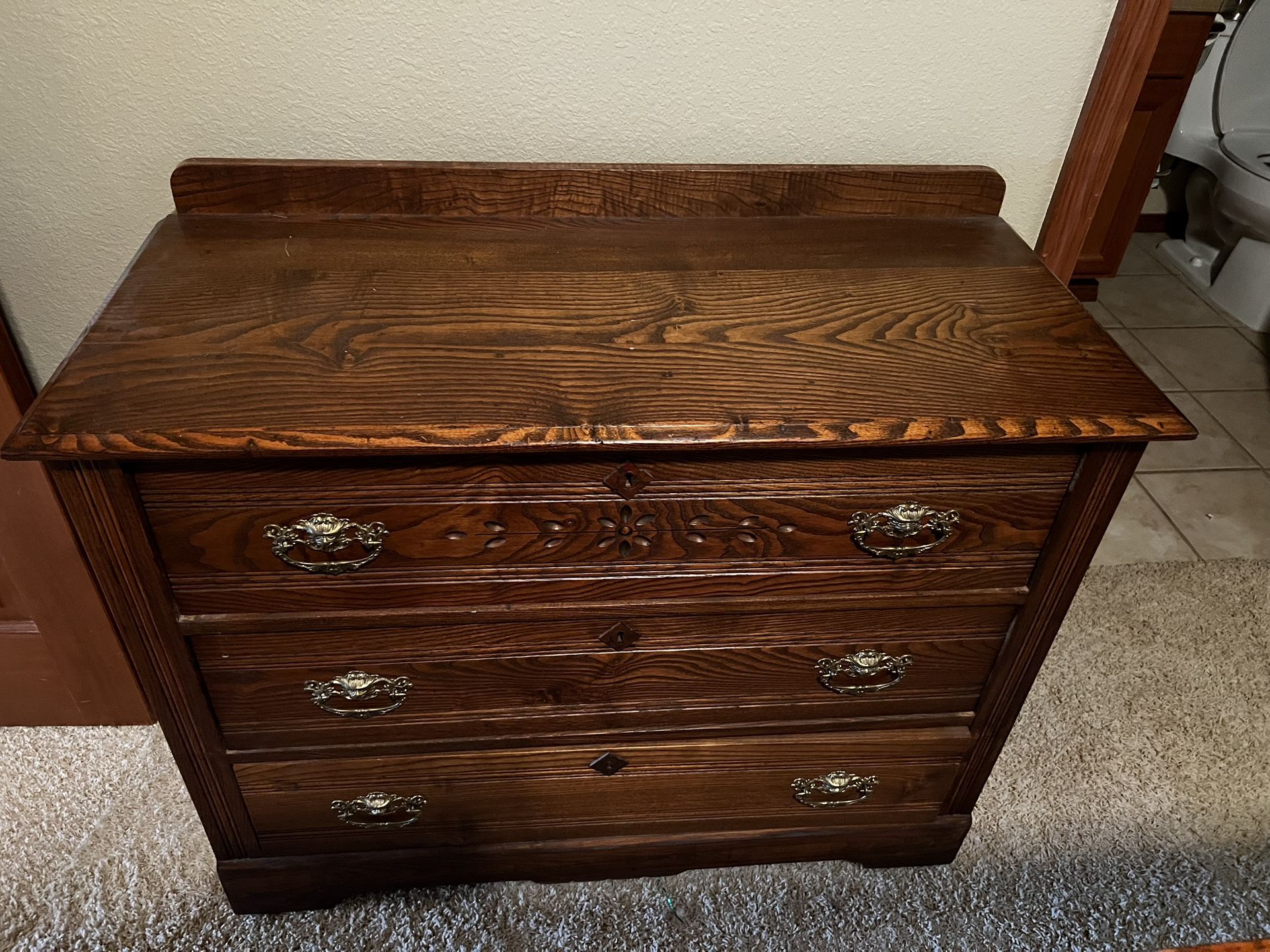 Dresser