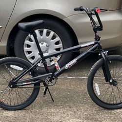 Mongoose Brawler 20” Pro Style BMX Bike