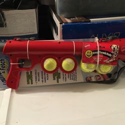 DOG TOY Tennis Ball Launcher Dog FETCH AND PLAY