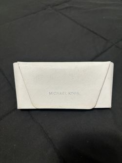 Woman’s Sunglasses