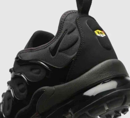 Men Nike Vapormax Message Me Your Size
