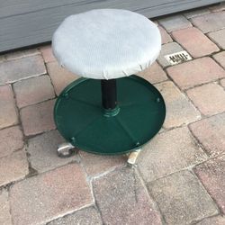 Garage Rolling Seat
