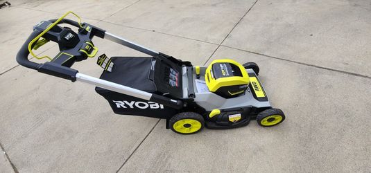 Ryobi 40v AWD self-propelled Lawn Mower