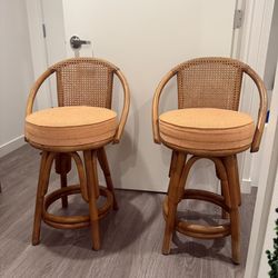 Vintage Swivel Bar Stool 