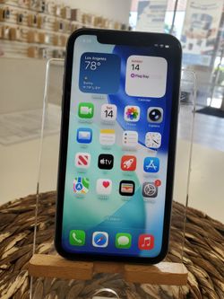 iPhone 11 6.1" (Unlocked) 128GB Good Purple