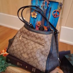 Women's Coach Purse 