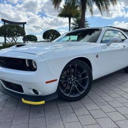 2023 Dodge Challenger Scat 392