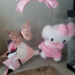 Hello Kitty Gift 🎁
