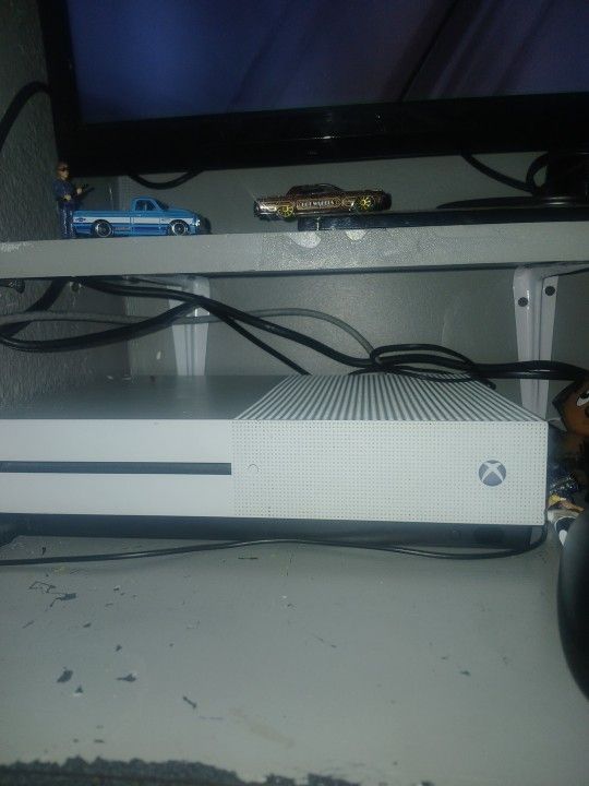 Xbox One S