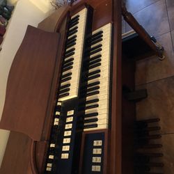 Vintage Organ