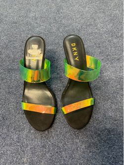 DKNY Women’s Slide Sandals – Size 6.5M – Worn Once