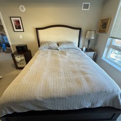 Ethan Allen Queen Bed And Bed Frame 