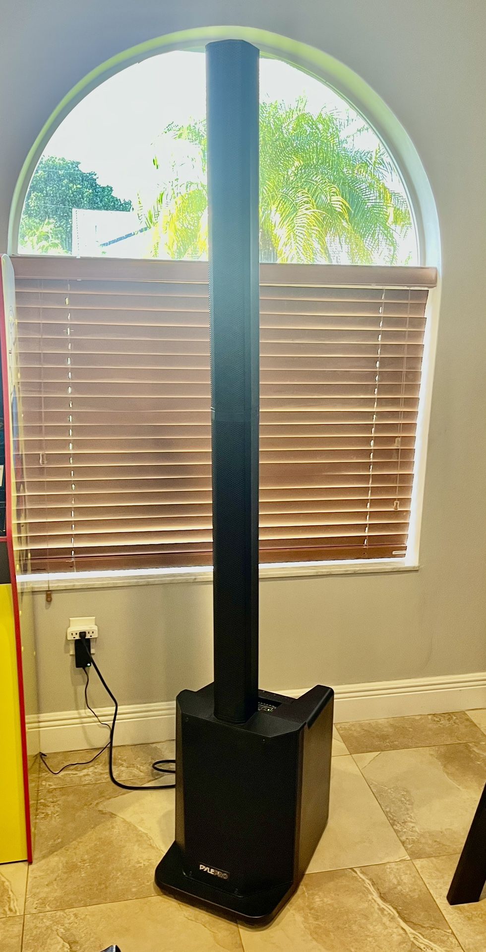 (1) PRO 360w Bluetooth Column π DJ/Karaoke/Musician/Church